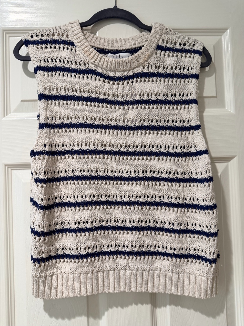 Velvet by Graham & Spencer Cream & Navy Striped Open-Knit Sweater Vest
